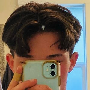 Meet your Posher, Ethan